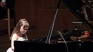 Laetitia Hahn just turned 10 plays Mendelssohn Rondo Capriccioso op 14 at Gewandhaus in Leipzig [upl. by Deehsar37]