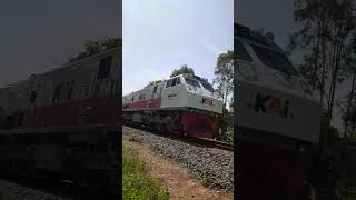 kereta kA pasundan [upl. by Ruhtra]