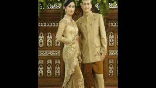 Indonesian Traditional Wedding Dresses [upl. by Eiramllij]