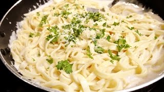 Receta Salsa Alfredo para Pasta [upl. by Dolloff]