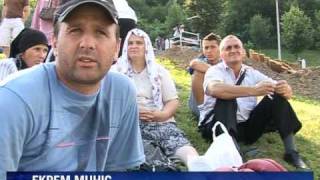 Bosnie les restes de 775 victimes arrivés à Srebrenica [upl. by Steck]