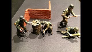 Dragon german panzergrenadiers 135 scale my first attempt at weathering WATCH ON FULL SCREEN [upl. by Nosnehpets970]