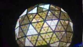 New year 2014 live countdown eve balldrop time square New York short version [upl. by Klockau]