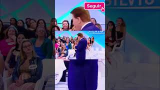 A HELEN GANZAROLLI MANDOU A LIVIA ANDRADE CALAR A BOCA NO SILVIO SANTOS [upl. by Tallula150]