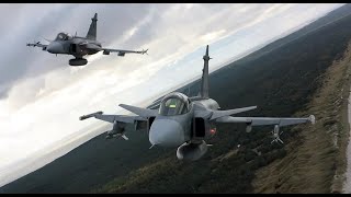 Heading to Ukraine These Are the Gripens Main Advantages Compared to the F 16 Fighter Jet [upl. by Sparkie]