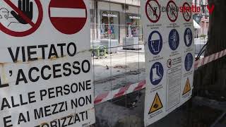 Piazza Cairoli la rabbia dei commercianti quotPer colpa dei lavori il 30 in meno di venditequot [upl. by Nailluj588]