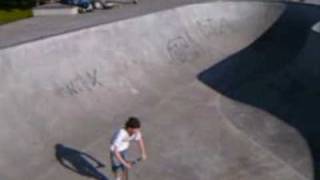 SCOOTER TRICKS AT WONTHAGGI SKATEPARK [upl. by Carlos827]