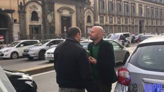 Luca Abete di Striscia la Notizia fa le multe alla polizia [upl. by Winser]