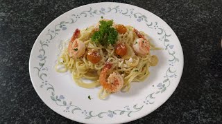 How to cook pasta aglio olio with shrimp  simple and easy recipe [upl. by Rubens]