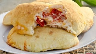 Ricetta dei Panzerotti pomodori e mozzarella [upl. by Ayotnom]