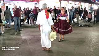 Así se baila un huapango tradicional en la Huasteca [upl. by Sirmons655]