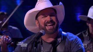 Garth Brooks sings quotFriends In Low Placesquot Live Concert Performance Nov 2019 HD 1080p [upl. by Riancho]