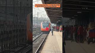 Man showing Red Flag ⛳️ to stop Semi High Speed Train Vande Bharat Express 💪🏻 [upl. by Nea]