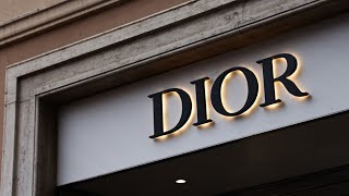 Une salariée de Dior soupçonnée d’avoir détourné plus d’15 million d’euros de produits de luxe [upl. by Zakaria]