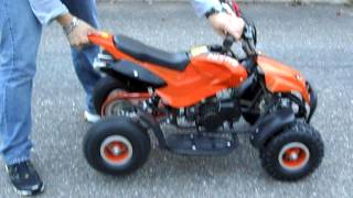 Démarrage Pocket Quad 50cc [upl. by Anilem]