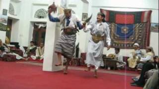 YEMEN TRADITIONAL DANCE IN MANAKAH WITH KNIVES [upl. by Ainirtak]