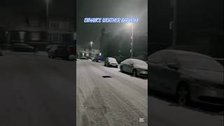 FIRST HEAVY SNOWFALL IN UNITED KINGDOM IN 2024❄❄🌨🌨 foryou weather popular snowfall uk [upl. by Anastatius]