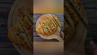 GARLIC BREAD RECEIPE garlicbread italian DISHES receipe food shorts cheese mozarella [upl. by Ariak]