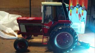 MY 116 SCALE 1976 INTERNATIONAL 1086 TRACTOR [upl. by Chaworth]