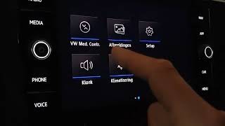 Volkswagen Infotainment bediening [upl. by Norvall]