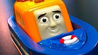 Thomas amp Friends CAPTAIN Wooden Railway Toy Train Railway Review By Mattel Fisher Price [upl. by Rochus]