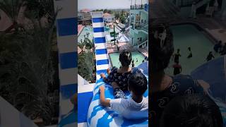 पानी के नीचे बनी वाटर स्लाइड  Dubai underwater water slide [upl. by Brose]