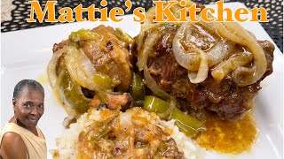 How to Make Old Fashion Oxtails  Oxtails and Gravy Recipe  Mattie’s Kitchen [upl. by Cornall]