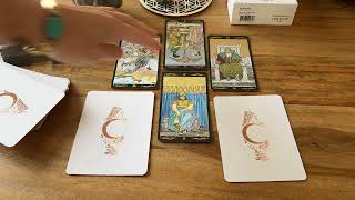 Horoscope Tarot Balance Août 2024 [upl. by Atteuqihc]