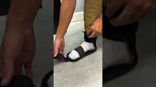 How to put on the plantarfasciitis night splint 👣 [upl. by Seth275]