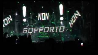 Vasco Rossi LIVE 2007  Cosenza  07  Non sopporto [upl. by Melliw]