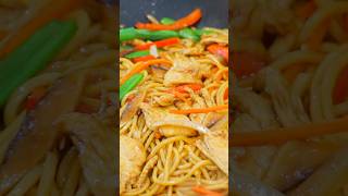 Chicken Lo Mein lomein noodles stirfriednoodles [upl. by Stanzel]