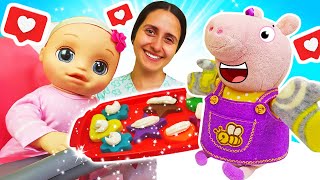 La bambola Baby Alive e Peppa Pig giocattolo preparano i biscottini Giochi con il pongo per piccoli [upl. by Eerrahs]