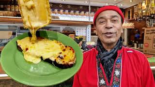 Weihnachtsmarkt Göttingen Genieße traditionelles Raclette 🧀🎄 [upl. by Picardi37]