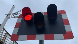 5 Carriage Class 197 Nantwich Station Level Crossing  Cheshire [upl. by Anrim85]