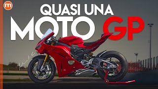 Nuova Ducati Panigale V4 S 2025  Ancora più potente sempre più vicina alla MotoGP  Video in 4K [upl. by Mellar]