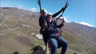 Parapendio a Castelluccio di Norcia [upl. by Nauh]