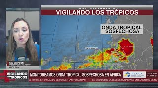 Onda tropical sospechosa se mueve sobre África podría alcanzar la costa de EEUU [upl. by Yeltneb950]