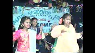 Sowjanya and Soumya Dance performance on Annual day celebrations Pragathi School Penukonda✌️viral [upl. by Saunders200]