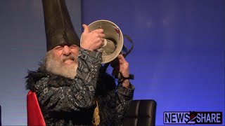 Vermin Supreme quotSingsquot National Anthem [upl. by Sdlonyer]