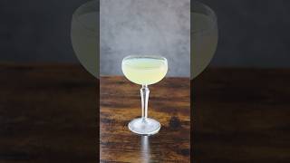 Absinthe  Prosecco mixology cocktail drink prosecco youtube [upl. by Yhtorod]