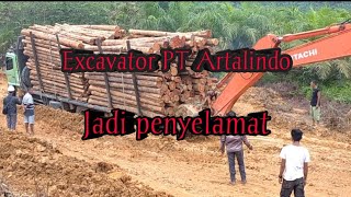 Ratusan mobil di selamatkan Excavator PT Artalindo [upl. by Godliman931]