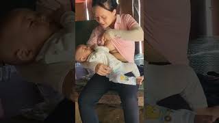 Breastfeeding mom 🥰 breastfeeding baby newbornfeeding shortvideo cute newborn foryou shorts [upl. by Alolomo]