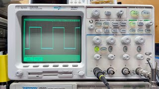 HP  Agilent 54624A Oscilloscope Calibration Signal viewer request [upl. by Nivra]