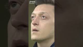 Özil singt türkische Nationalhymne [upl. by Molli]