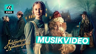 Malte Ebert  Julehjertets hemmelighed  Julekalender musikvideo [upl. by Selestina]