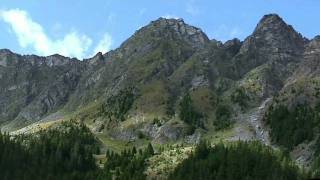 Südtirol Dorf Tirol Panoramen bei Wanderung zu den SpronserSeen Spronser Seen [upl. by Yroc]