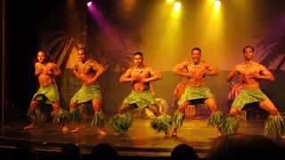 Hot Samoan Slap Dance by Men on NCL Pride of America [upl. by Ahmar]