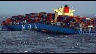 Merchant vessel splits in two off Yemeni coast [upl. by Eillah757]