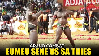 Intégralité Combat Eumeu Sène vs Sa Thiès  Bagarre intense et une chute spectaculaire [upl. by Silsbye]