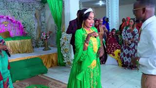 Yahye Abdiqadir FT Ikraan Mahabe  Hees Aroos Yahye iyo Buuxo Official Video 202425 [upl. by Dewain359]